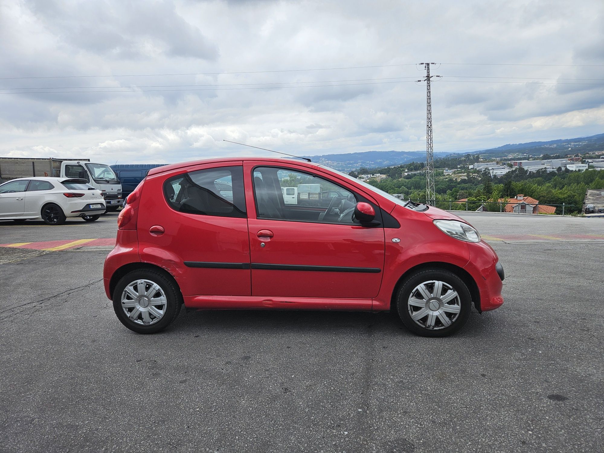 Peugeot 107 1.0i de 2007 cx automática para peças