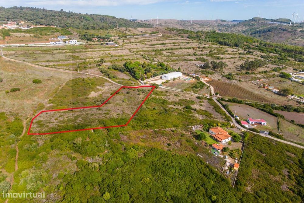 Magnífico Terreno com 8.000 m2 e PIP Aprovado | Santo Antão do Tojal,