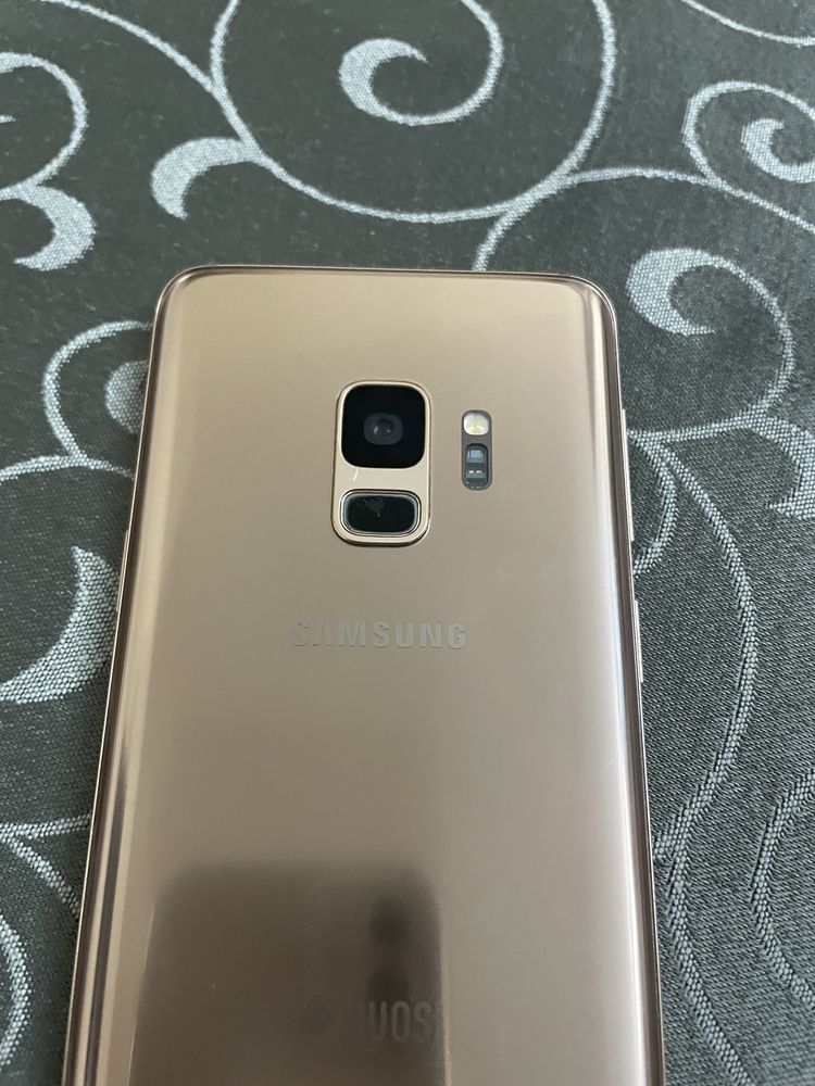 Samsung S9 duos dourado