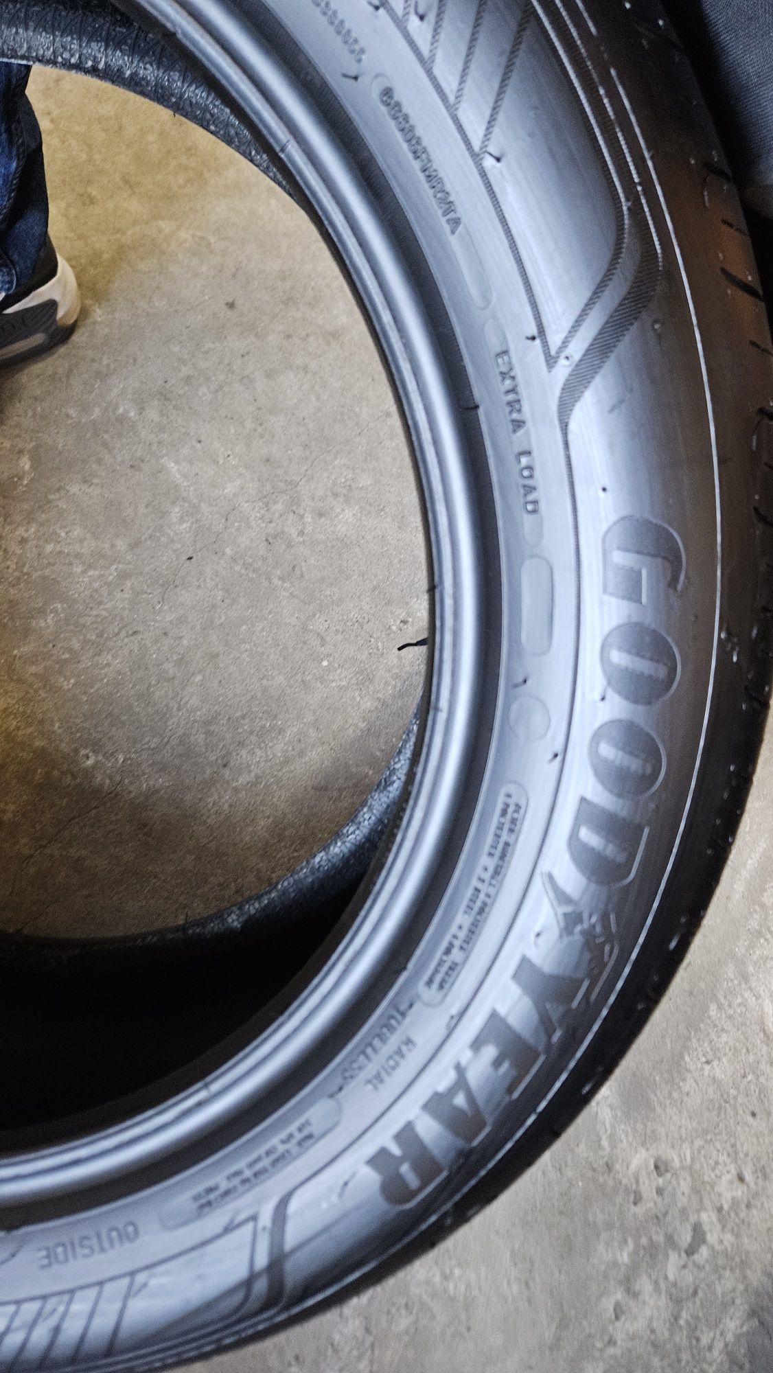 opony nowe 215/55R17 Goodyear efficientgrip Performance 2