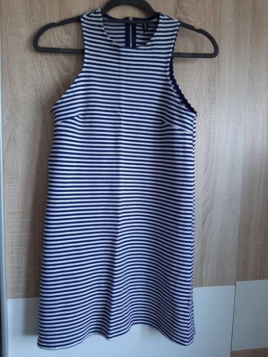 Letnia sukienka w paski