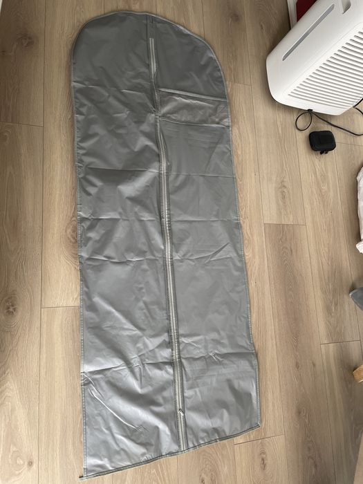 Pokrowiec na sukienkę