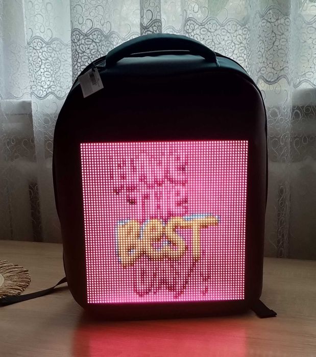 Продам рюкзак з LED екраном