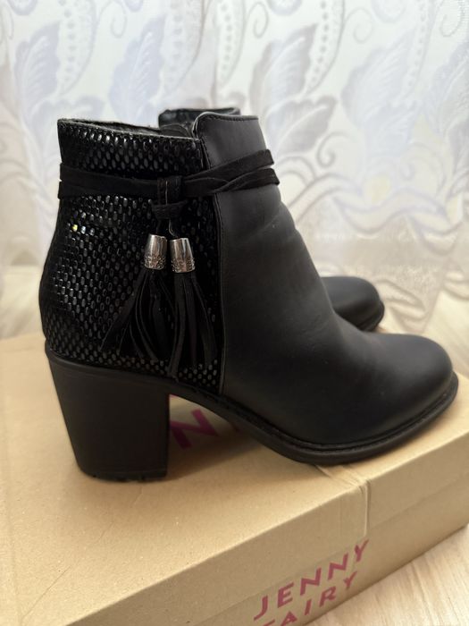 Buty czarne botki na słupku Jenny Fairy CCC r 38