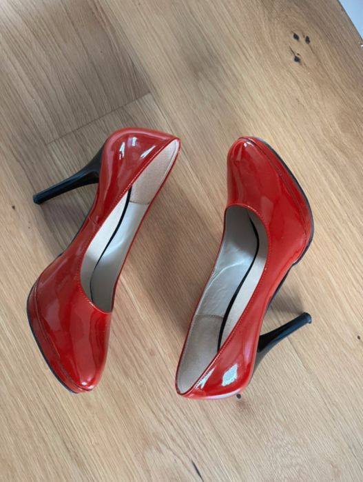 Czerwone skórzane szpilki czółenka 11cm obcas