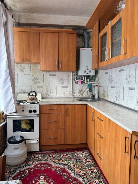Продам 2 кімнатну квартиру на 1 поверсі