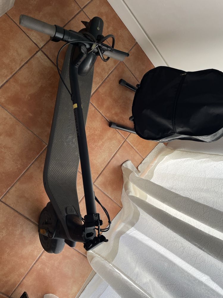 Desbloquei a liberdade com a Ninebot Scooter!