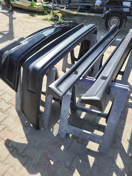 E34 AMG Look Bodykit do Mercedesa W124