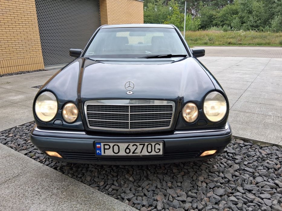 Mercedes E klasa 1997 rok dwa trzy benzyna