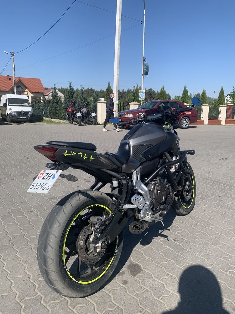 Yamaha mt-07 2016