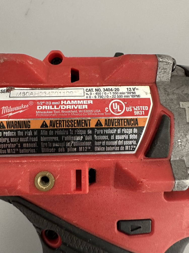 Berbequim com percussão Milwaukee M12 FPD2