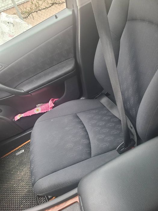 Продаю Mercedes w203 2.2 cdi пробег302000км