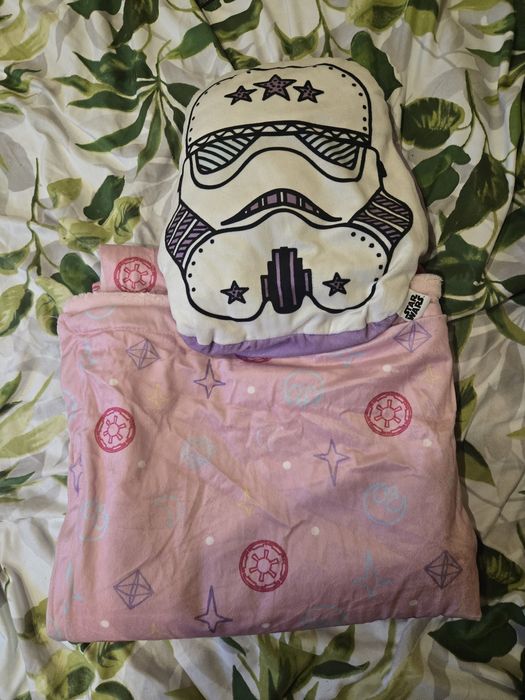Poduszka z kocem 2w1 STAR WARS sinsay