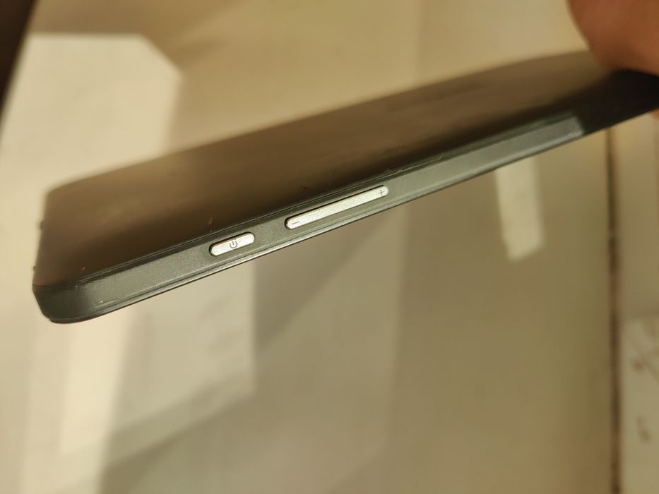 Планшет Trekstor SurfTab twin 11.6 2/32 Гб