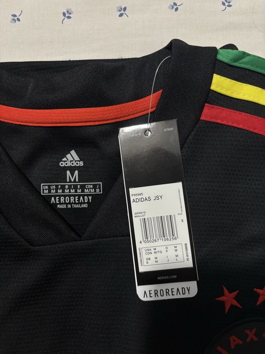 Terceiro equipamento Ajax época 2021/2022 - Bob Marley special edition
