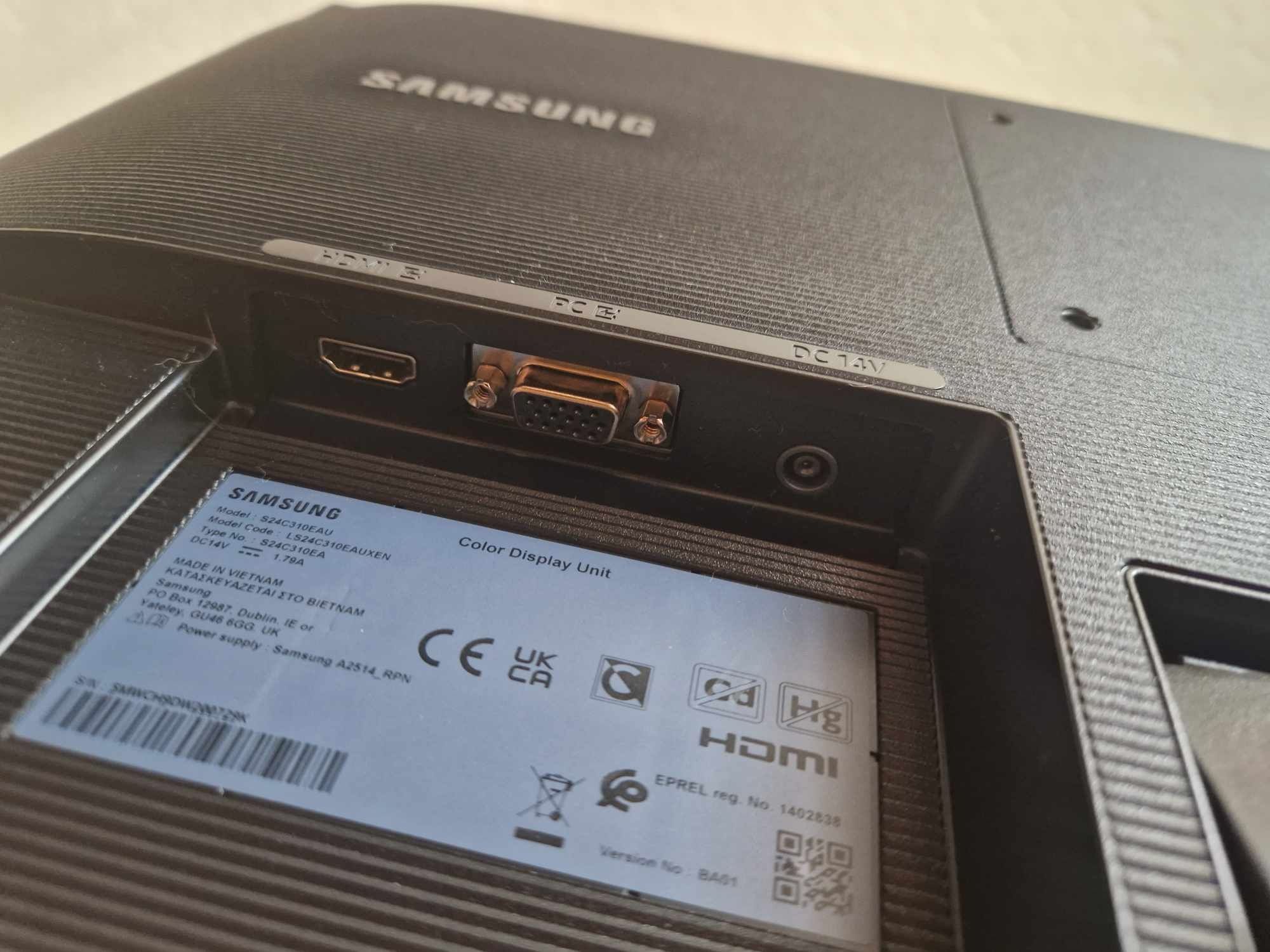 Monitor Samsung essential S3