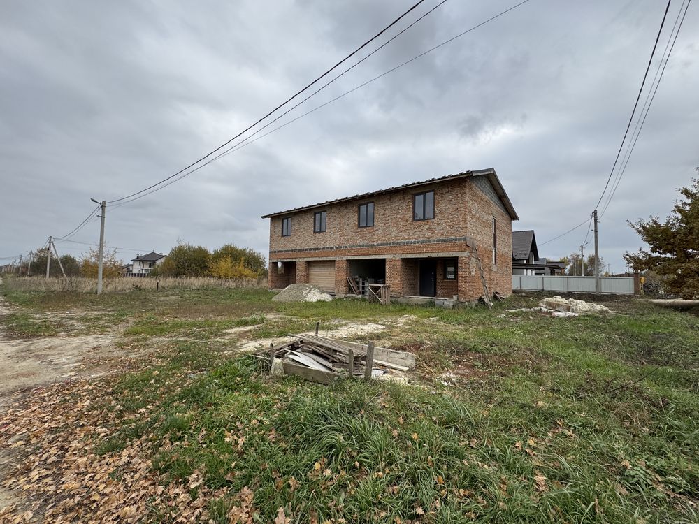 Продам Будинок-Дуплекс смт. Лисець