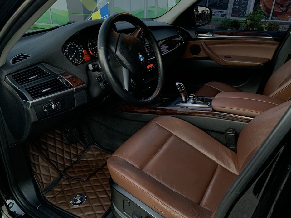 Продам BMW X5 е70 Biturbo