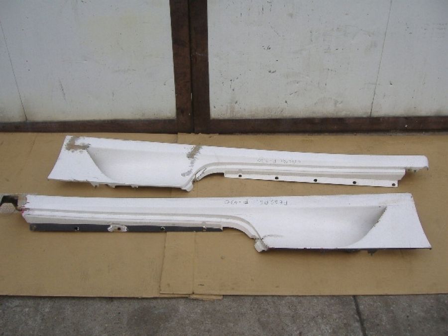 FERRARI F430 LISTWA PROGOWA lewa prawa