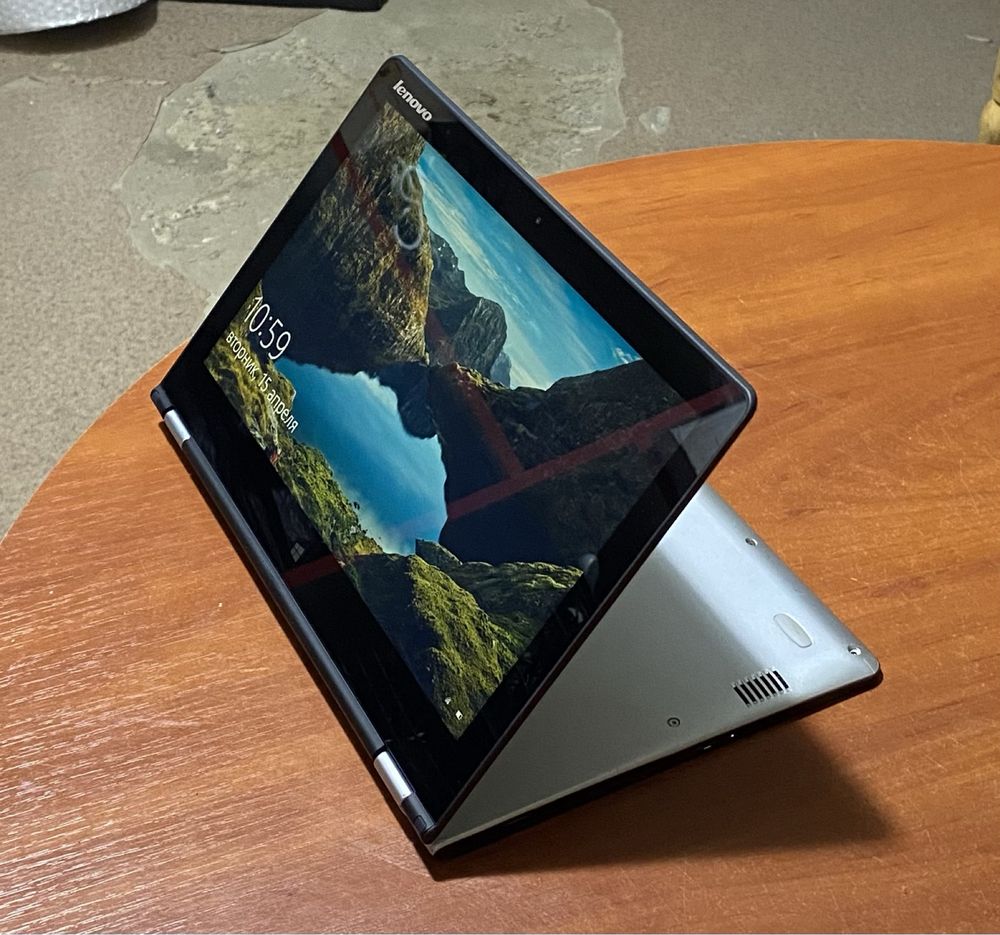 Lenovo Yoga 700-11SK 11" сенсорний 360"  8GB RAM/128GB SSD! N2523