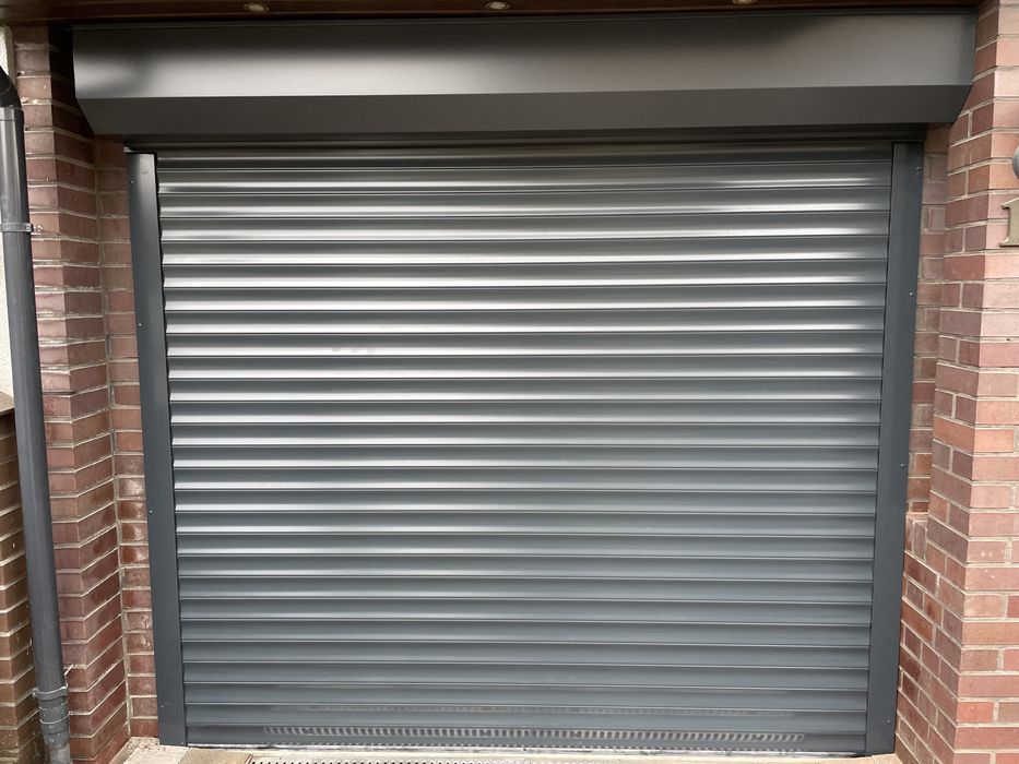 Bramy garażowe rolowane rolety antywłamaniowe