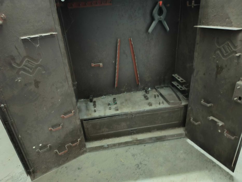 Szafka metalowa warszatowa