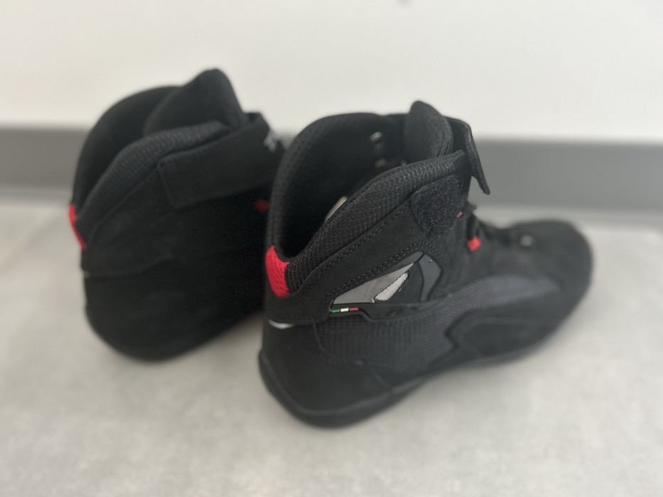 Buty motocyklowe TCX krótkie