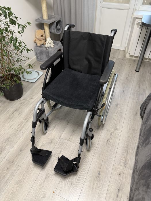 Складний інвалідний візок Breezy | Инвалидная коляска