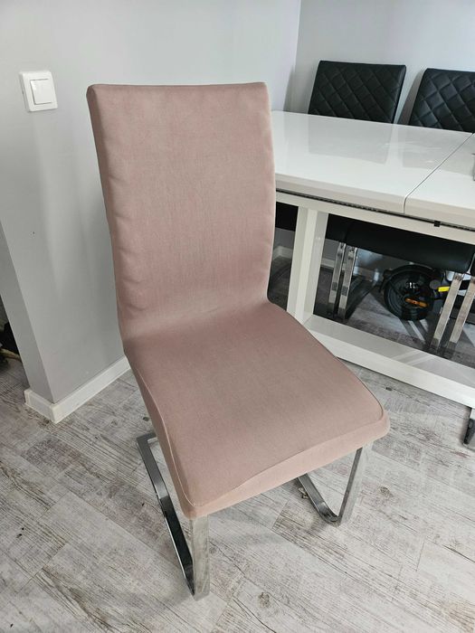 Pokrowce na krzesła elastyczne 4 sztuki beżowe cappuccino komplet