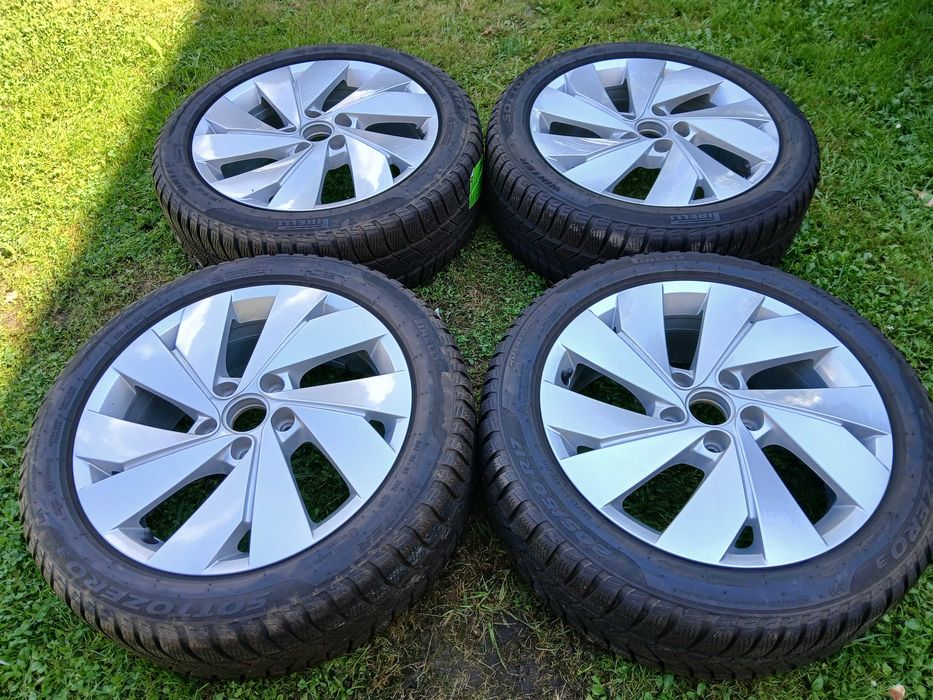 Koła VW Golf 8 Passat Touran Sharan 205/50/17 Pirelli 7mm 20 rok F-VAT
