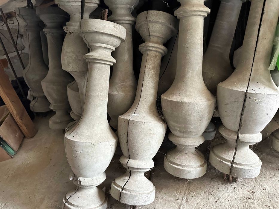 Балясини бетонні