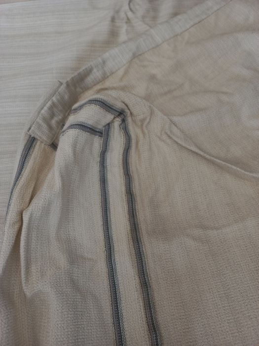 Colcha vintage cinza claro