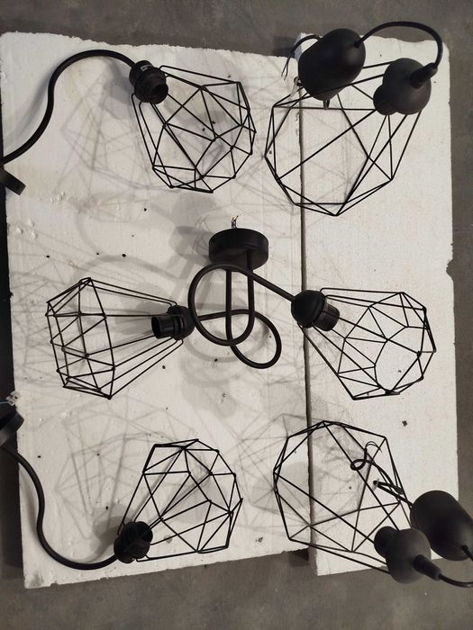 Zestaw lamp do salonu koszyki