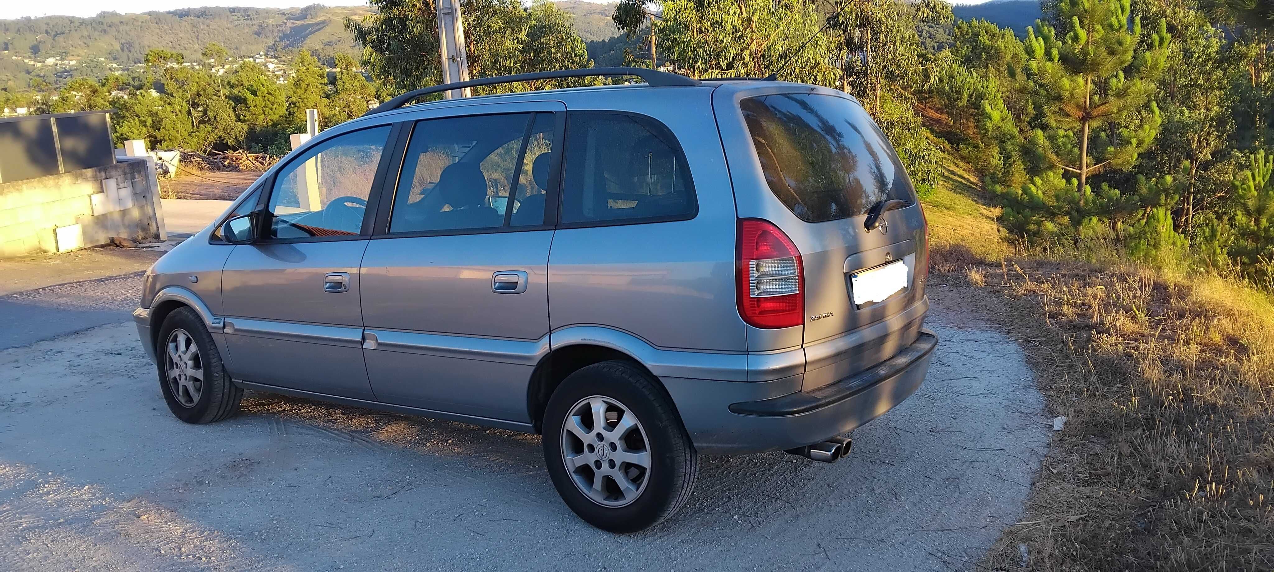 Opel Safira de 7 lugares