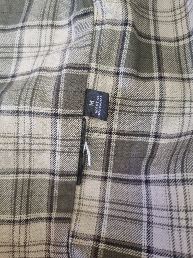 Куртка Uniqlo размер М