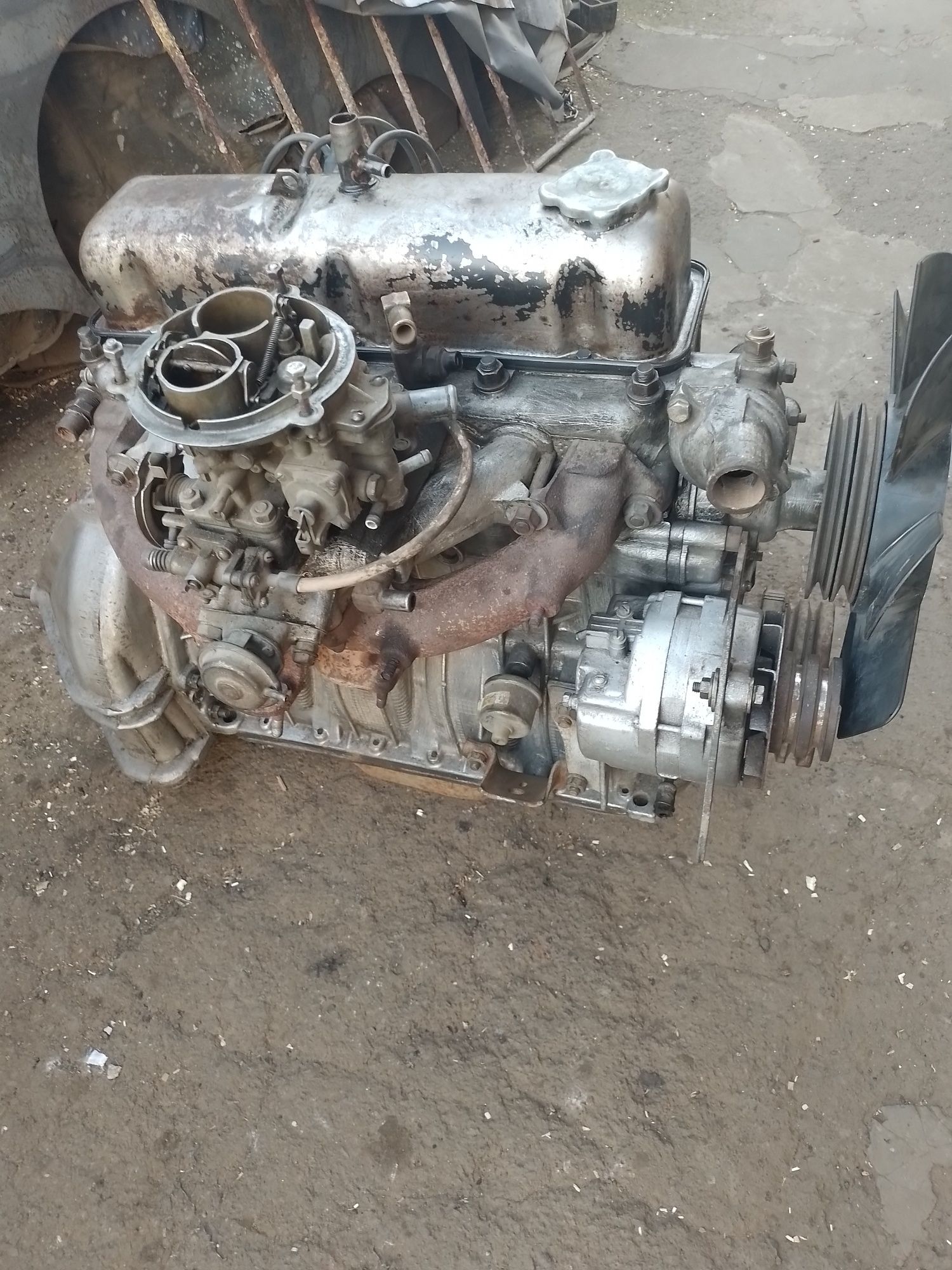 Двигун Газ 2410 Волга
