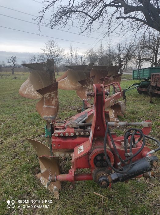 Pług 4 obrotowy Kverneland VD 100