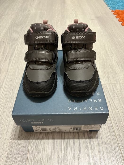 Дитячі демісезонні черевики (24 розмір)