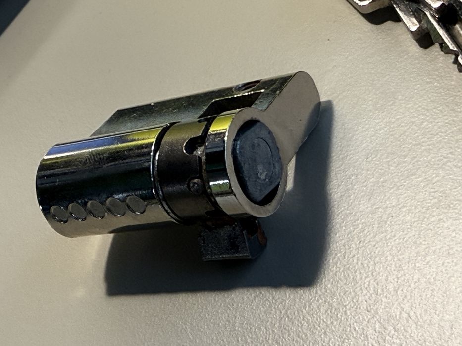 Wkładka 10/30 jednostronna, bębenkowa LOB, 3 klucze tylko Wrocław