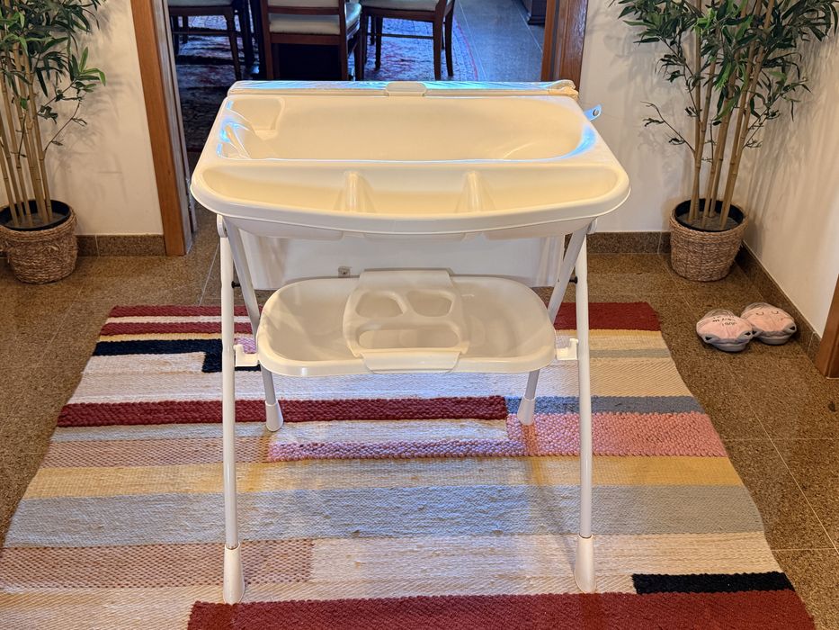 Banheira bebe com Fraldario