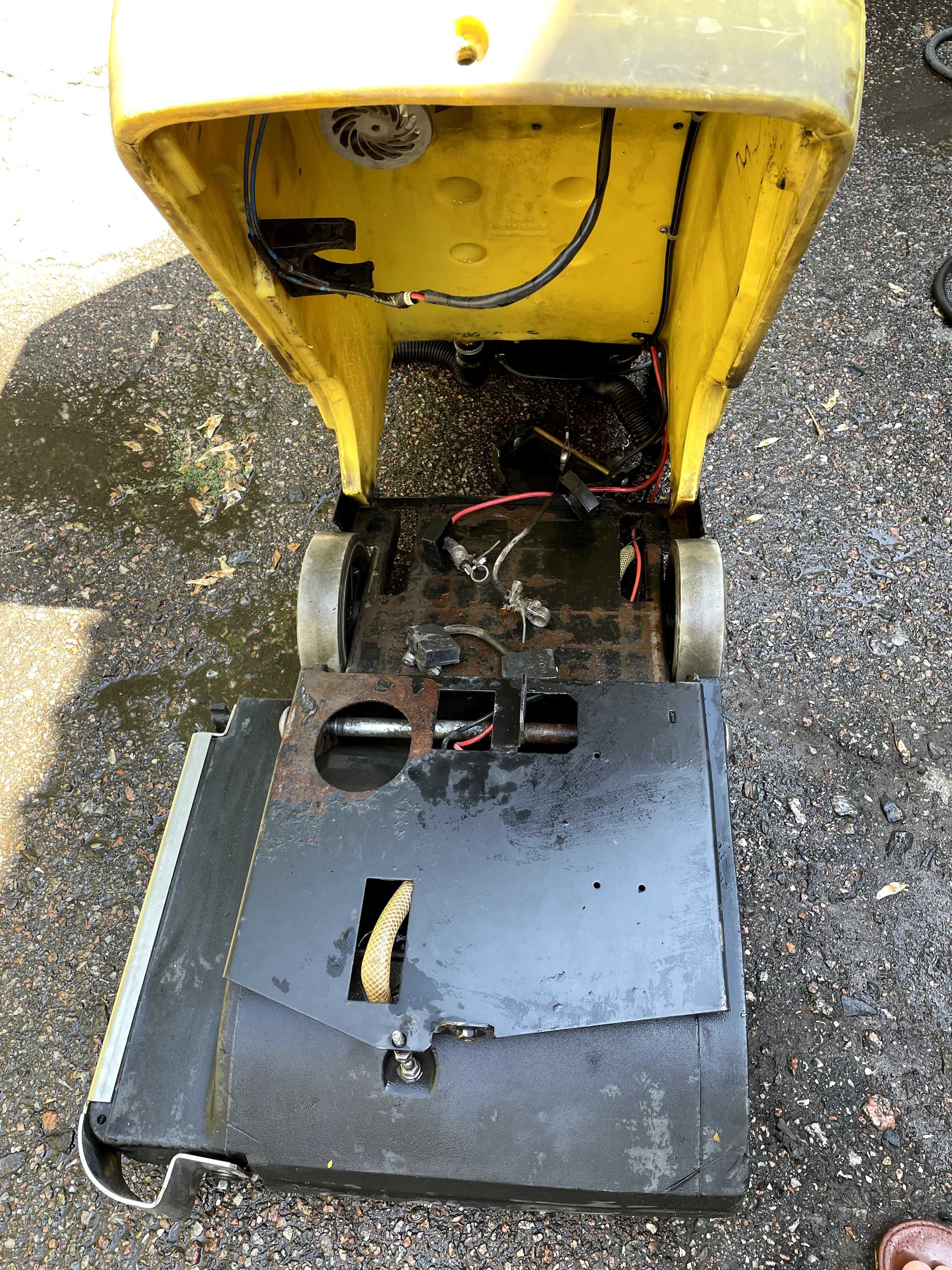 Karcher BR 530 аккумуляторная поломоечная машина Б/У