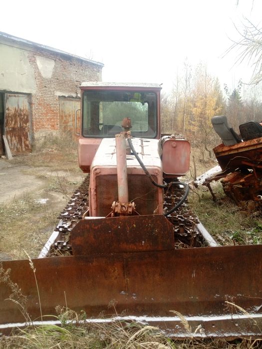 Продам трактор дт75