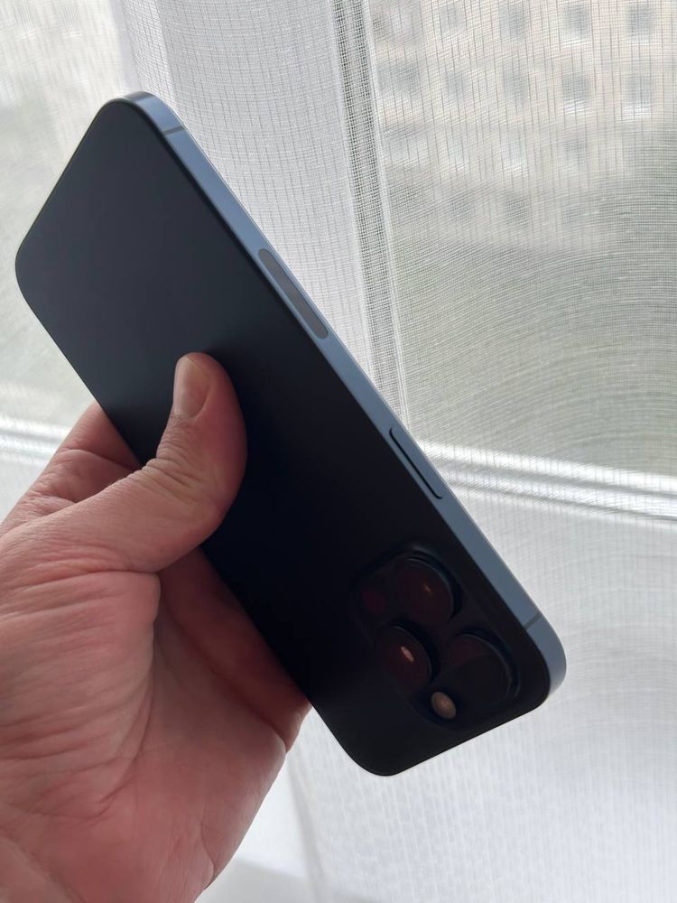 Продам IPhone 15 PRO  Max 256 Neverlock