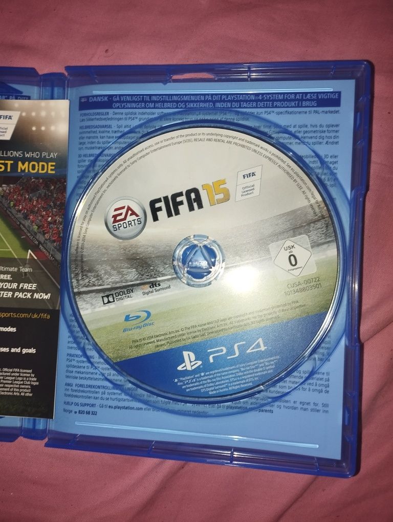 Playstation 4 slim 1Tb