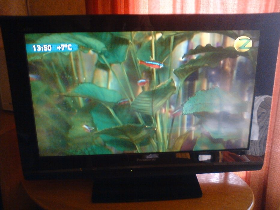 продам телевизор PANASONIC LCD,80 см диагональ