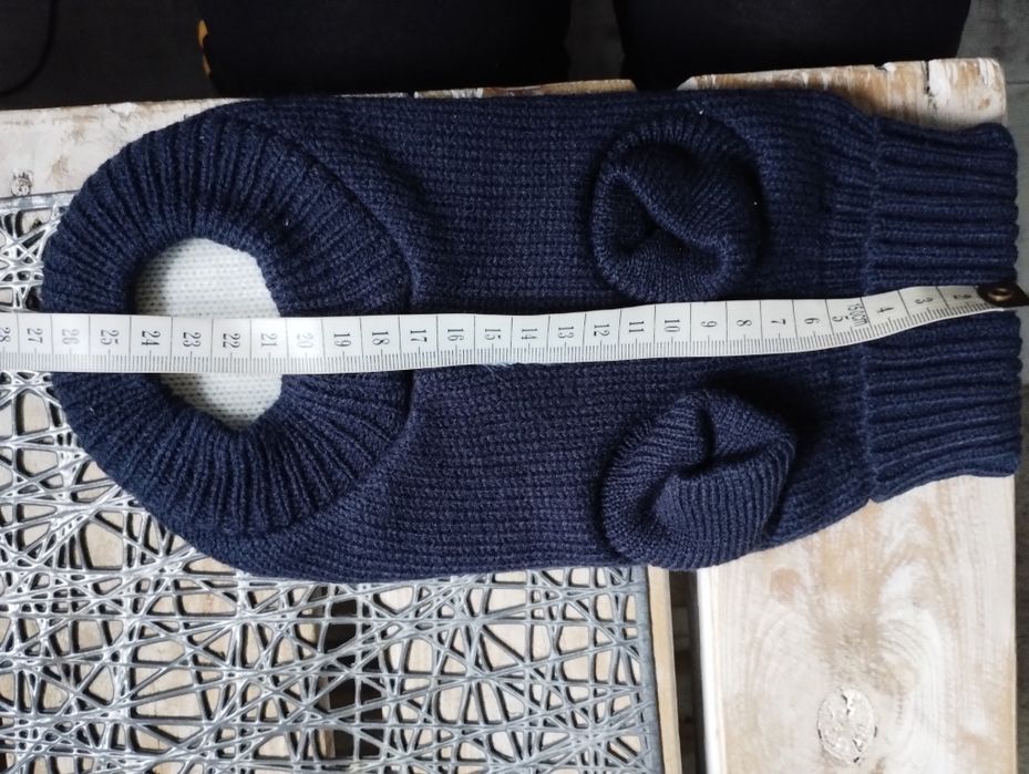 Śliczny nowy sweterek -golf dla pieska