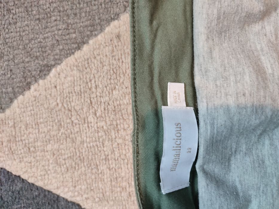 Szorty krótkie spodenki ciążowe khaki  33 Mamalicious