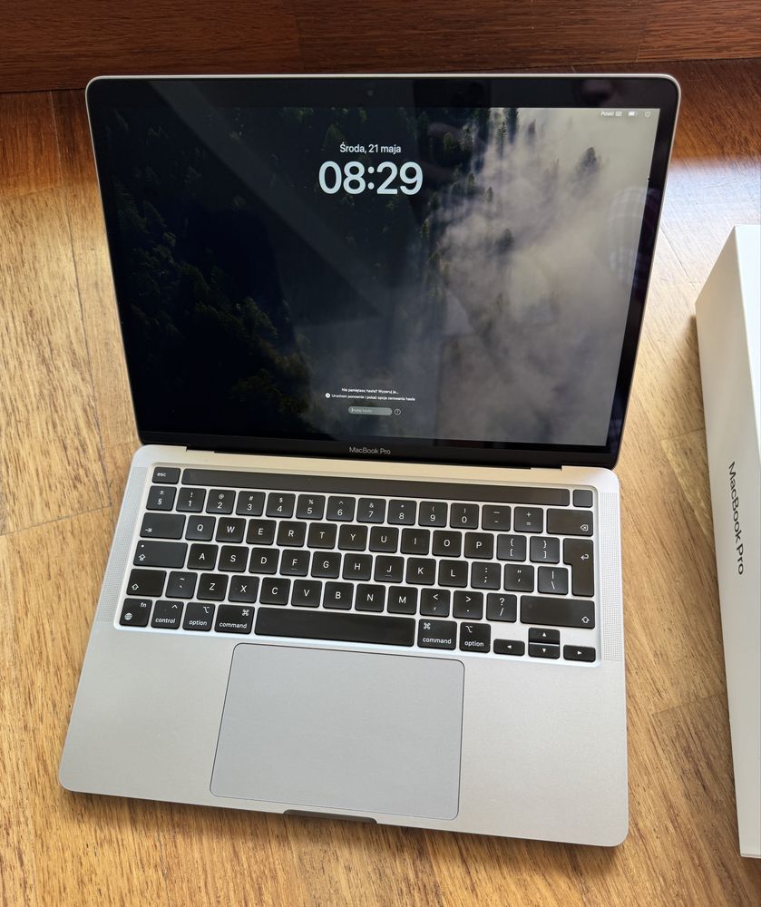 MacBook Pro 13” M1 / 8GB / 512GB SSD / Touch Bar / Faktura / Stan bdb