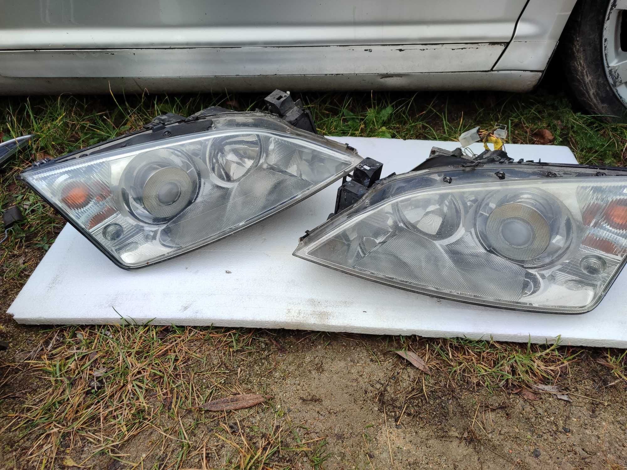 Komplet lamp przednich Xenon Ford Mondeo MK3