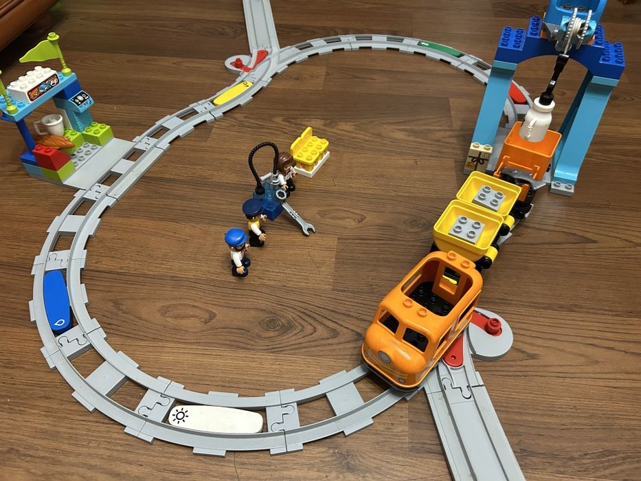 Lego duplo 10875 pociąg towarowy tory kolejka lokomotywa